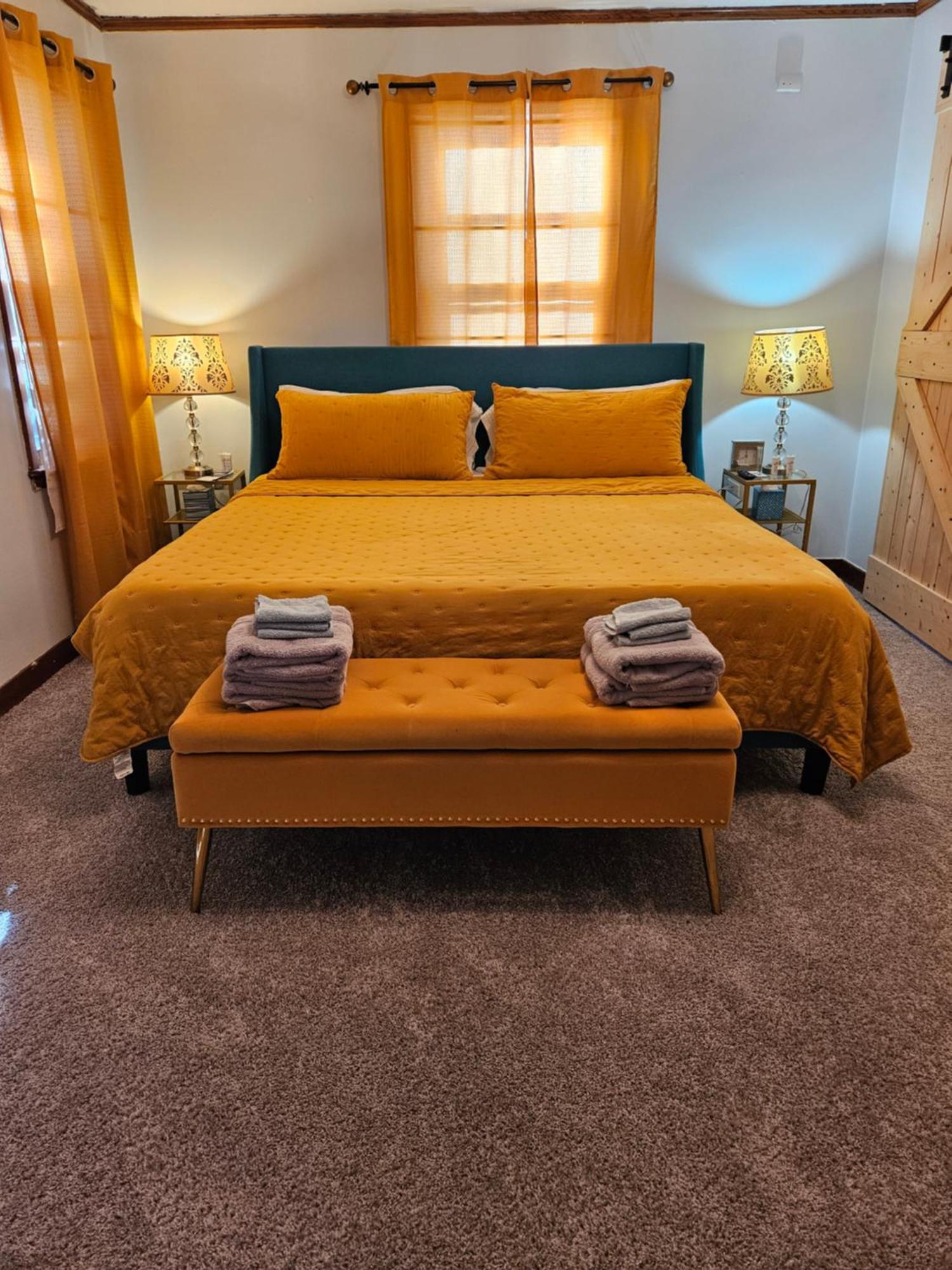 Mins To Graceland Secluded Rambling Ranch Style Home Memphis Eksteriør bilde